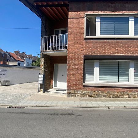 1-D011 Superbe Appartement Spacieux Tres Calme Charleroi Ngoại thất bức ảnh